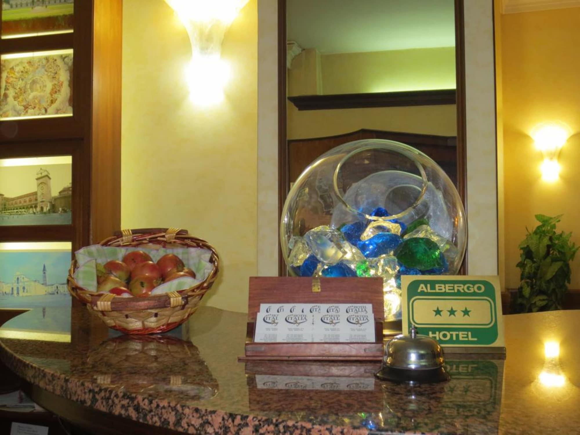 Hotel Italia City Center Mantua Exterior foto